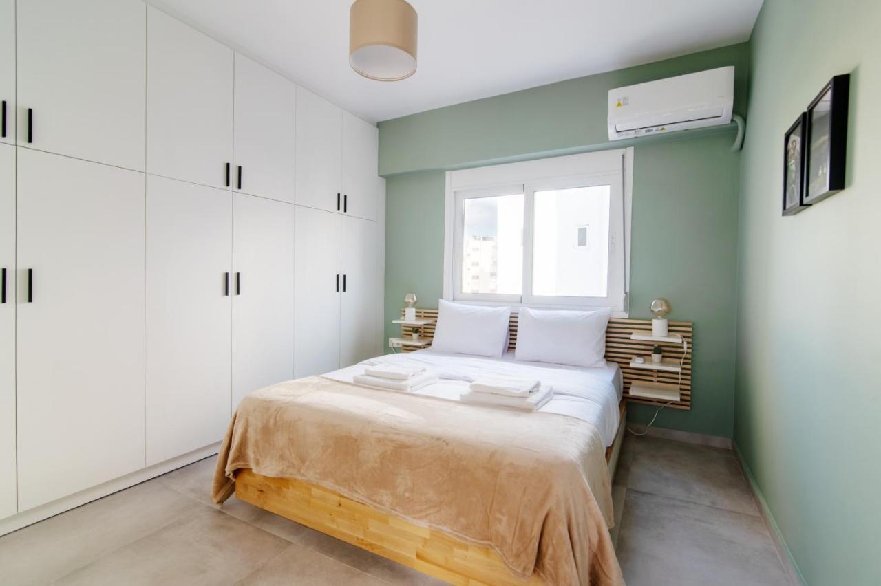 Stunning 2-Bedrooms Apartment In The Heart Of Афіни Екстер'єр фото