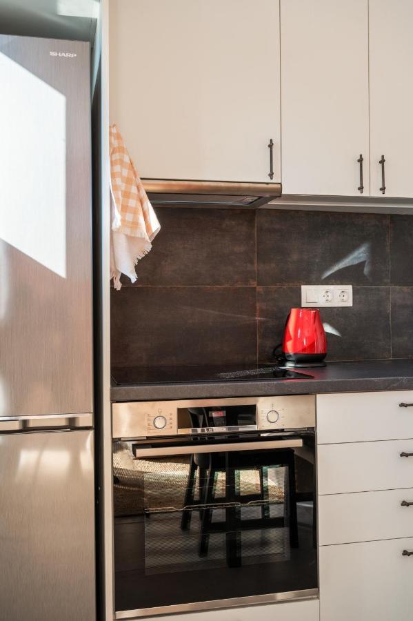 Stunning 2-Bedrooms Apartment In The Heart Of Афіни Екстер'єр фото